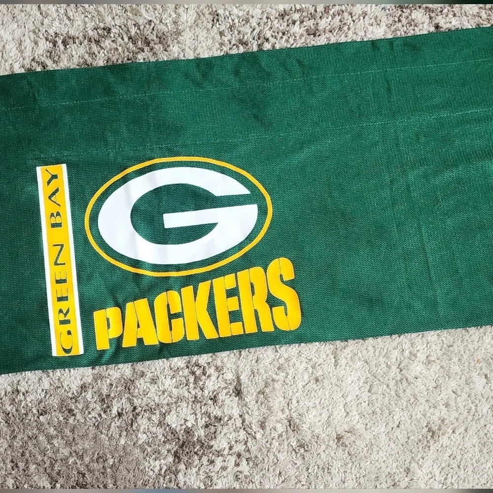 Green Bay Packer NFL Window Valance, Rod Opening 3